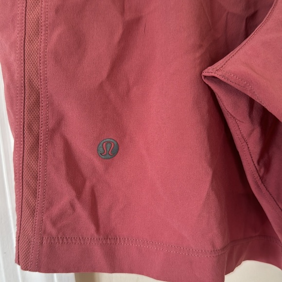 Lululemon men’s shorts - Picture 6 of 7